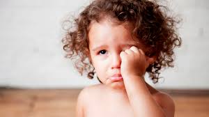Membuat bayi tidak tidur seharian. 6 Sebab Anak Susah Tidur Siang Walaupun Dah Cranky Sepanjang Hari