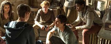 Le labyrinthe, la terre brûlée (fini) tome 2 : Le Labyrinthe Le Remede Mortel Quelles Differences Avec Le Roman Allocine