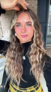 Sarah Stocks's Instagram, Twitter & Facebook