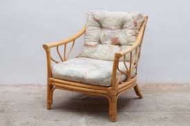 Italian Bamboo Lounge Chairs 1970s Set Of 2 For Sale At Pamono In 2020 Lounge Chair Chair Rattan Furniture