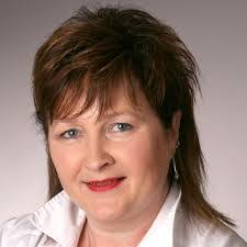 Diana Pries's Instagram, Twitter & Facebook