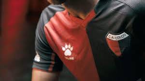 La camiseta de colón campeón me la guardo para siempre. Colon Presento Su Nueva Camiseta De Kelme
