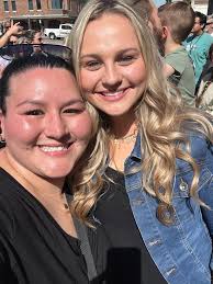 Breanna Nix Signs with Capitol Records Nashville