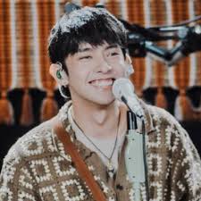 Pauwie 🐺🌭⚠️ (@Pau_wieeeeee)