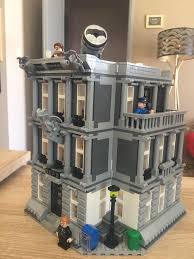 Pin By Christopher Meadows On Lego Imaginarium Lego Architecture Building Lego Modular Lego