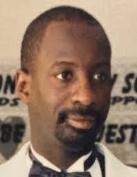 Mary Lenoir's Instagram, Twitter & Facebook