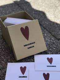 Geschenk beste freundin kreativ diy geschenke bester freund freund jahrestag geschenke geschenke zum abschied scrapbook ideen für freund geschenkidee jahrestag ein jahresbuch für meinen freund zum einjährigen. Year Of Dates In A Box Diy Geschenk Freund Geburtstag Valentinstag Jahrestag Boyfriend Geschenk Fur Freund Diy Geschenke Freund Geschenke
