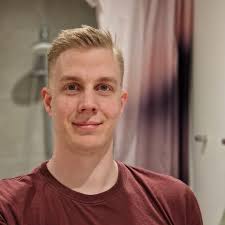 Should I have taken the supply pack to help my teammate in Helldivers?