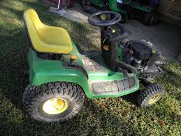 How to grease the mower deck and wheel studs on a john deere lt160. John Deere Lt133 Build
