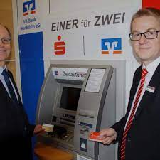 Wenn sie erfahrungen mit diesem unternehmen gesammelt haben, teilen sie diese hier mit anderen seitenbesuchern. Zwei Banken In Einem Gebaude Sparkasse Und Vr Bank Bieten Gemeinsamen Geldautomaten An Hunfelder Land