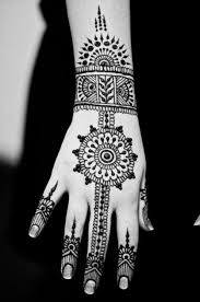 Hindu tattoos are one of the most traditional styles we can find and have a long history behind them. Beautiful Indian Brides Henna By Maple Henna Henna Tattoo Designs Beautiful Henna Designs Hand Henna