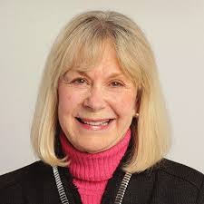 Julie Asher's Instagram, Twitter & Facebook