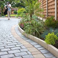 There is a wide range of choice for a 'kerb' patio edging design. Garden Edging Ideas Lawsons