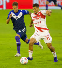 Velez sarsfield got 3 win, 0 draw and 2 lost with 7 goals for and 4 goals against. Xioraq8brhlvwm