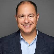 Stephen Mars's Instagram, Twitter & Facebook