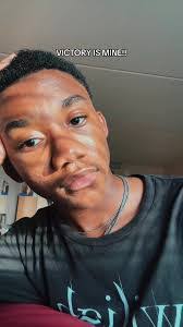 Darius Seay's Instagram, Twitter & Facebook