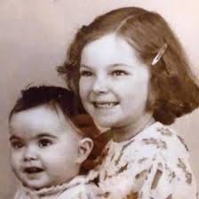 Darlene Oakes's Instagram, Twitter & Facebook