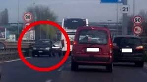 Cosa fare e come comportarsi. Milano Attimi Di Paura Sull Autostrada A1 Auto Contromano Tra Barriera Sud E Tangenziale Ovest
