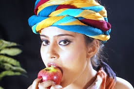 MAITHILI CINEMA मैथिली सिनेमा: Suman Jha: A Cute Actress with Flowery face