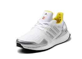 Mister rogers neighborhood support the adidas ultra boost 4.0 official unboxing and review in triple white. Adidas X Lego Ultra Boost 4 0 Dna In Footwear White Footwear White Shock Blue Online Kaufen Asphaltgold