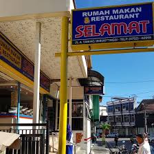 Klik tombol di bawah ini untuk pergi ke halaman website download film rumah no.10 (2018). Rumah Makaan Selamat Bukittinggi Restaurant Reviews Photos Phone Number Tripadvisor