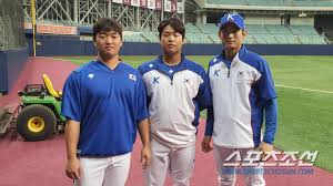 Lg 공식 유튜브 양자택일 고우석 편에 나온다. Scí˜„ìž¥ 10ë…„ì´ìƒ í•œêµ­ì•¼êµ¬ë¥¼ ì±…ìž„ì§ˆ ê³ ìš°ì„ ê°•ë°±í˜¸ ì´ì •í›„ì˜ ì²« ê¸°ë…ì´¬ì˜