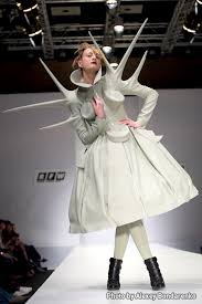 Futuristic Avant Garde Couture Sculptural Fashion From Yegor Zaitsev Fashion Collection At Russia Fashion Week In Moscow Fashion Russia Fashion Russian Fashion