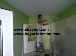 Yapmış olduğunuz yağlı boya resminiz duvara asmaya ve sergilenmeye hazır. Koyu Renkli Olan Boya Nasil Acilir