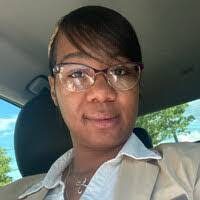 Leslie Conwell's Instagram, Twitter & Facebook