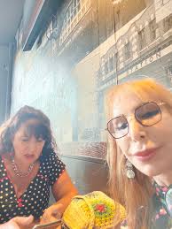 Back to meet in the lost group