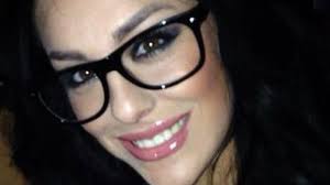 Abdul later said in a 2008 interview 'when i heard from 'idol' creator nigel lythgoe, 'wait 'til you see this next girl! If Nothing Goes The Right Way Go Left Kapitel 44 Von 1bella Musik One Direction Fanfiktion De