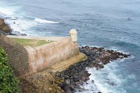 La leyenda de la garita del diablo ha dado pie a generar un punto de turismo muy visitado. Old San Juan Garita Del Diablo