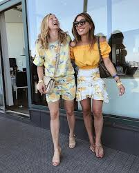 Dermed er det kun tre plasser igjen i årets elitlopp. Arets Basta Helg Dress Code Jessicaalmenas Elitloppet Solvalla Short Dresses Dress Codes Fashion