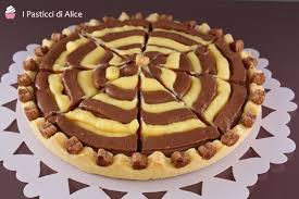La torta pan di stelle fatta in casa. Crostata Bicolore Con Crema Pasticcera I Pasticci Di Alice Ricette Dolci Pasticceria Dolci