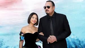 Mi abuela me dijo una vez que cada canción es una historia y tienes que contarla como tal. Angela Aguilar Sufre Tremendo Desmayo Y Filtran Video En Las Redes