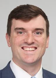 Vance, Woodall graduate from banking programs