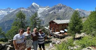 Photo Suisse. L'Europahütte une halte savoureuse à 2 220 mètres d'altitude