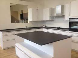 Check spelling or type a new query. Cuisine Ultra Blanche Et Moderne Plan De Travail Noir En Dekton Sirius H Design Luxembourg Cuisine Moderne Cuisine Blanche Meuble Bar Cuisine