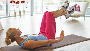 Bestimmte fitnessbungen lassen sich ganz ohne geräte durchführen und mit einer vielzahl von möglichen anleitungen im internet finden auch sie die passende übung für ihr fitnesslevel und ihre bewegungsmöglichkeiten. Ausdauertraining Zu Hause Online Tools Sat 1 Ratgeber