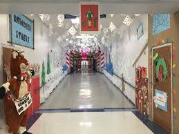 1st Place In High School Hallway Decorating Contest Hallway Begins At North Pole Hallway Decorating School Hallway Decorations Christmas Hallway