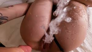 SHE TRIED TO PUT A 30CM PLUG IN HER PUSSY, COULDNT STAND THE HORNINESS AND  PISSED HIMSELF!