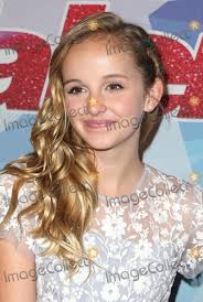 Evie Clair Pictures and Photos