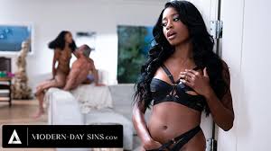 Modern-day Sins - Horny Voyeur Nicole Kitt Joins Cheating Wife Olivia Jay  into Fucking Hung Coworker