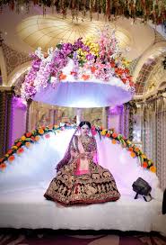 Unique Bride And Groom Entry Ideas In A Wedding Ikreate Passions Bride Entry Indian Wedding Decorations Unique Bride