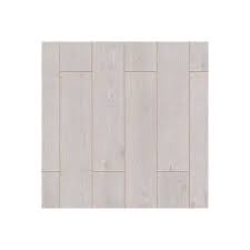 Overture Arlington Oak Effect Laminate Flooring 1 25 M Pack Departments Diy At B Q Laminate Flooring Laminate Oak