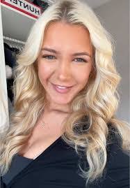 Courtney Greig's Instagram, Twitter & Facebook