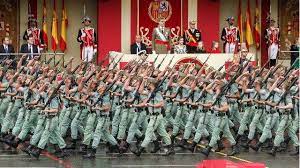 .sofía, presiden este sábado el desfile militar del día de la fiesta nacional, dedicada a las misiones de las participan 116 efectivos de líbano, senegal, mauritania y mali, países donde españa tiene. 4 000 Militares Y Mas De 150 Vehiculos Participaran En El Desfile De La Fiesta Nacional Noticia Defensa Com Noticias Defensa Espana