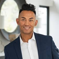 Eliud Garza's Instagram, Twitter & Facebook