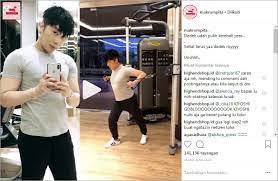 Dalam video tersebut, terlihat roy olah raga gym di bagian melatih kekuatan otot lengan. Roy Kiyoshi Pamer Video Fitness Usai Dikabarkan Sakit Netter Salfok Bahas Benda Ini