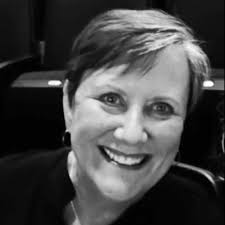 Back to work today as a change management consultant. Grateful for the  support of many past colleagues and new contacts that I met through  networking. Thank you all!